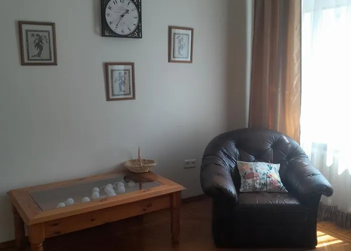 Апартаменты On Hretska 26/28 *